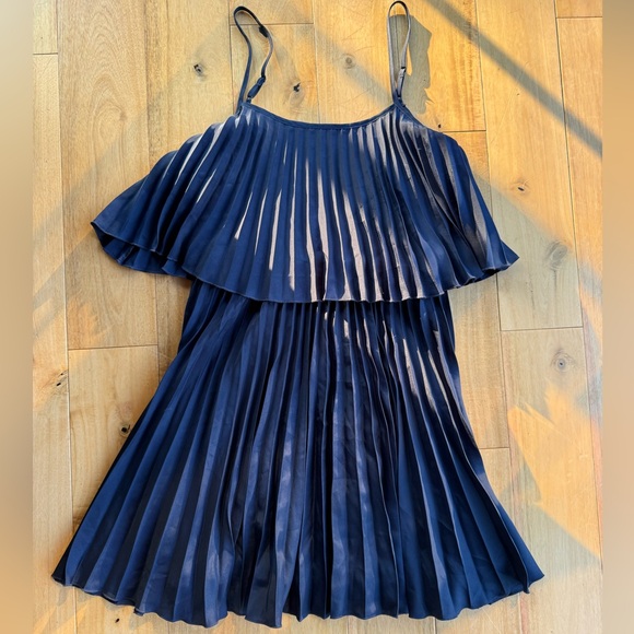 Charming Charlie navy blue dress spaghetti straps accordion‎ style - Picture 1 of 4